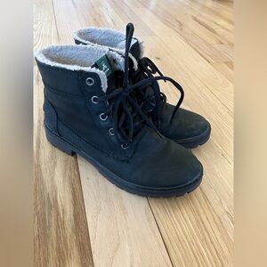 Kamik - Sherpa-Lined Ankle Boots